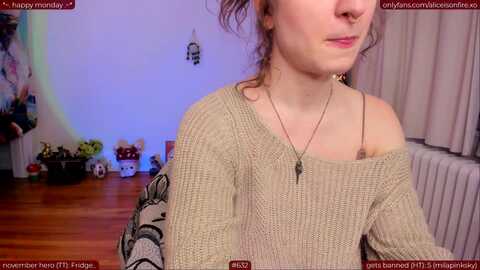 aliceisonfire @ myfreecams on 20231107