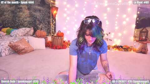 guestwifi @ myfreecams on 20231107
