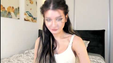 hazellgray @ myfreecams on 20231107