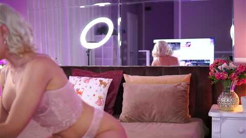 jenniferstoke @ myfreecams on 20231107