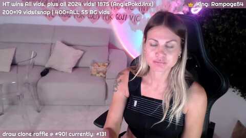 jennyjinx @ myfreecams on 20231107