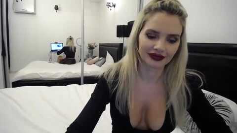 klara_team @ myfreecams on 20231107