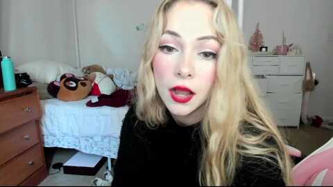 lolypopbubble @ myfreecams on 20231107