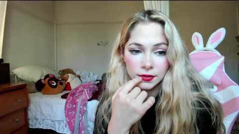 lolypopbubble @ myfreecams on 20231107