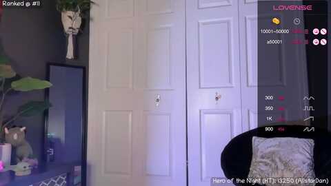 naturallyreal @ myfreecams on 20231107