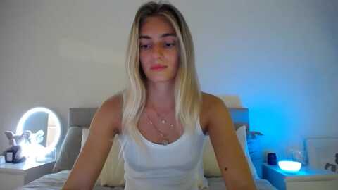 vodka_queen @ myfreecams on 20231107