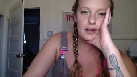 ailia_ @ myfreecams on 20231108