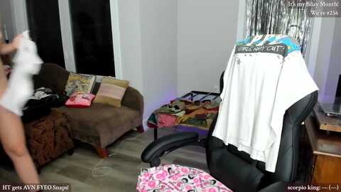 blairlennox @ myfreecams on 20231108