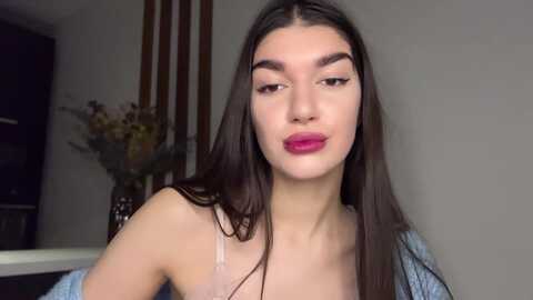 bowtorina @ myfreecams on 20231108