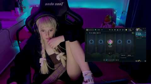 crybabykys @ myfreecams on 20231108