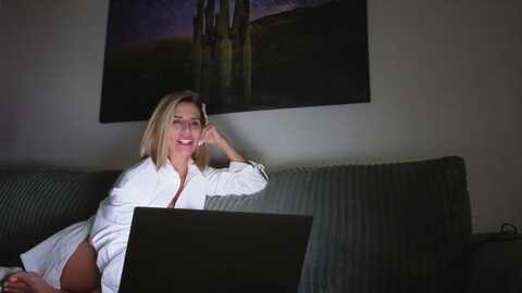 demi_tatum @ myfreecams on 20231108