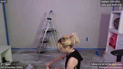 elunaxc @ myfreecams on 20231108