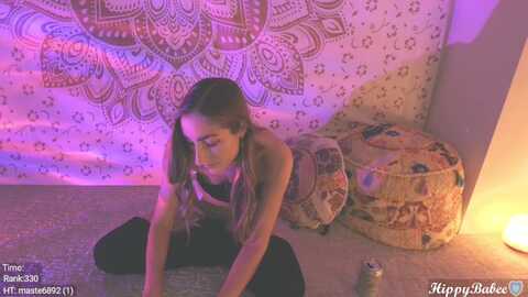 hippybabee @ myfreecams on 20231108