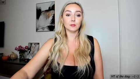 mi_ha @ myfreecams on 20231108