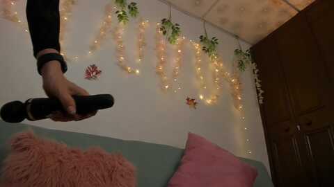 miss_anny @ myfreecams on 20231108
