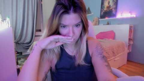 nickyblein @ myfreecams on 20231108