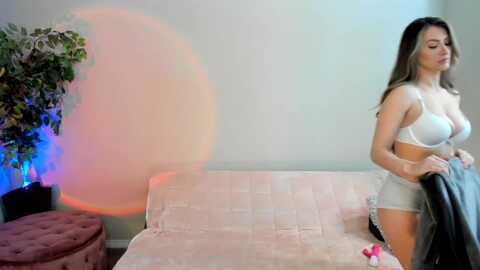 olyvia @ myfreecams on 20231108