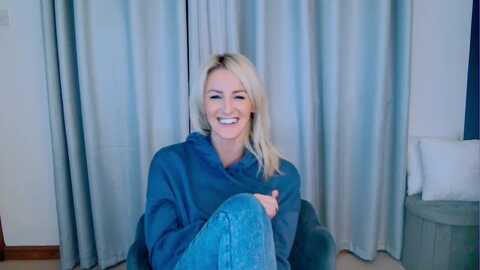 selinarose @ myfreecams on 20231108