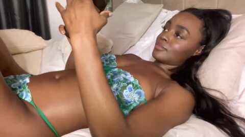 sweetxebony1 @ myfreecams on 20231108