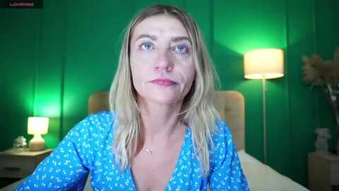 zorinian @ myfreecams on 20231108