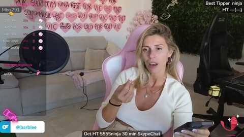 gymgirl_ @ myfreecams on 20231109