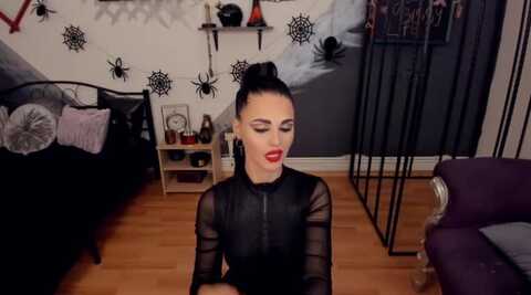 leanoire @ myfreecams on 20231109