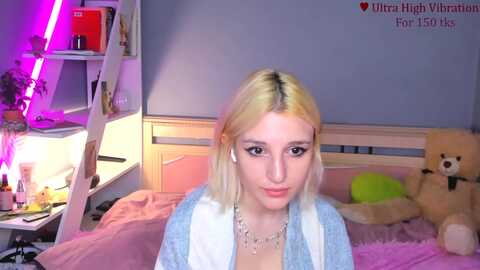 lunatale @ myfreecams on 20231109