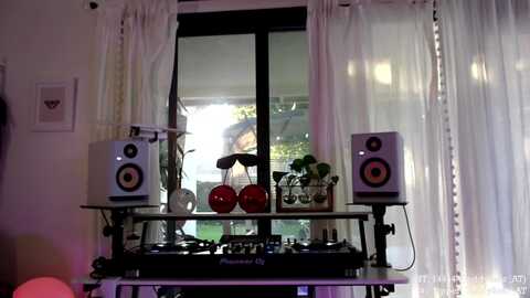 marie @ myfreecams on 20231109