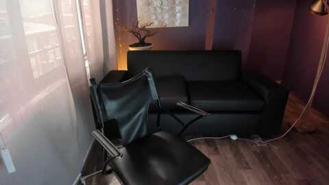 alice_buffy @ myfreecams on 20231110