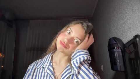 aminaroze @ myfreecams on 20231110