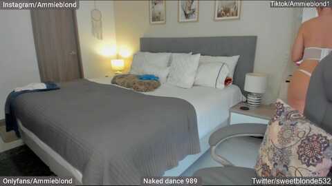 ammieblond @ myfreecams on 20231110