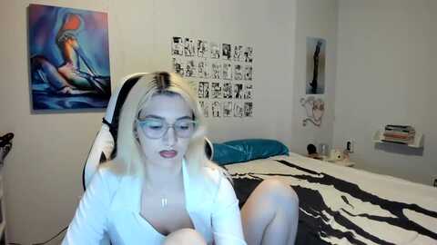 annatame @ myfreecams on 20231110