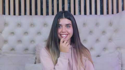 clairejenner @ myfreecams on 20231110