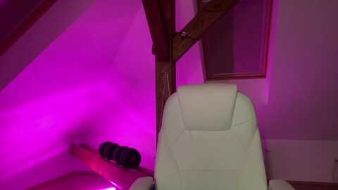 magicelfie @ myfreecams on 20231110