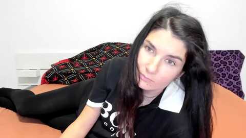 siouxprincess @ myfreecams on 20231110