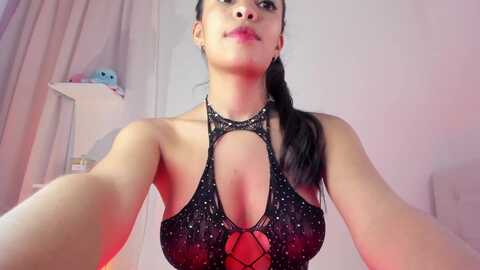 sweetmoon1 @ myfreecams on 20231110