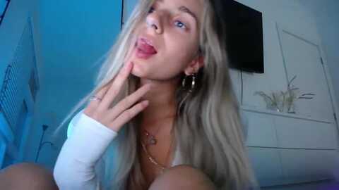 vodka_queen @ myfreecams on 20231110