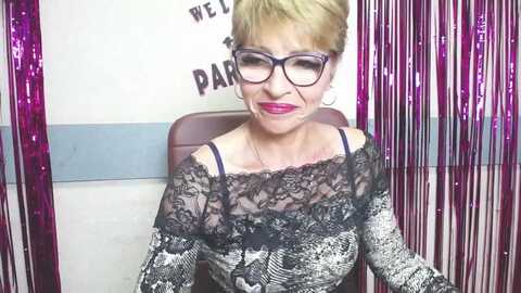 hollyincresh @ myfreecams on 20231111