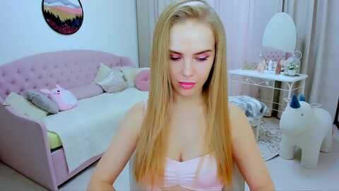 honey_lucky @ myfreecams on 20231111