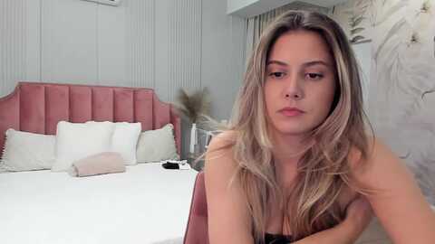 nelliecutest @ myfreecams on 20231111
