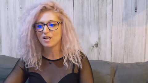 sassykate @ myfreecams on 20231111