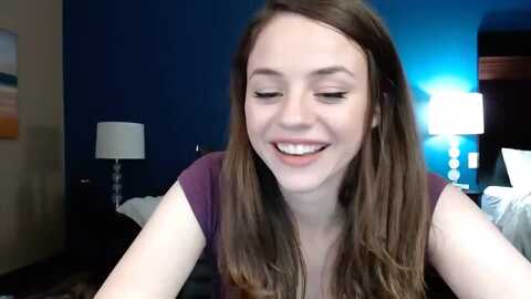 sophiesbobs @ myfreecams on 20231111