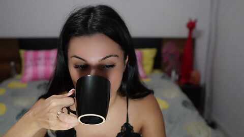 tinyandrea @ myfreecams on 20231111