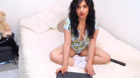 victoriaosman @ myfreecams on 20231111
