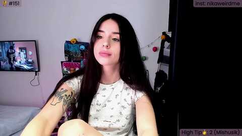 weirdnikusik @ myfreecams on 20231111