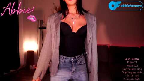 abiee_ @ myfreecams on 20231113