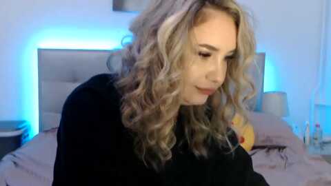 crinnamania @ myfreecams on 20231113