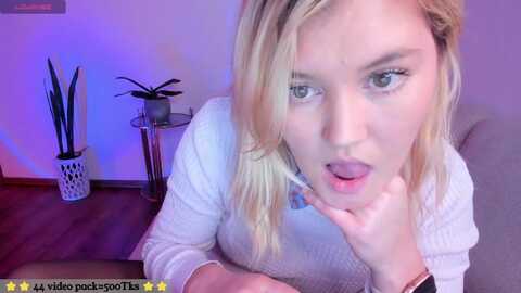 fire_ice_emma @ myfreecams on 20231113