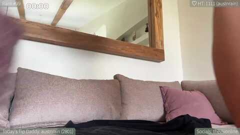 helloviv @ myfreecams on 20231113