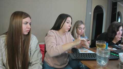 iflowersgirl @ myfreecams on 20231113